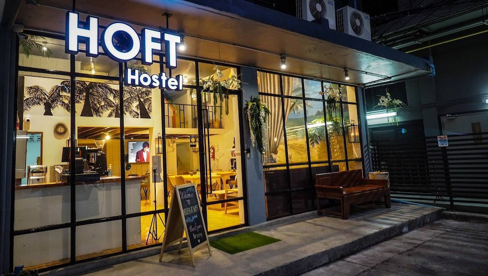 Hotel Arawana Hostel Silom