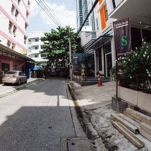 Hotel Step One At Bangkok cazare Din Daeng