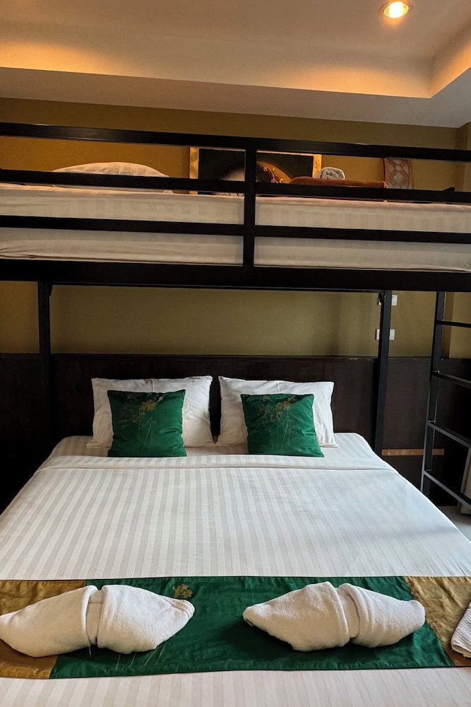 Hotel Adamaz House