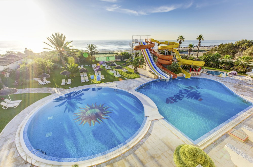 Hotel Magic Life Africana