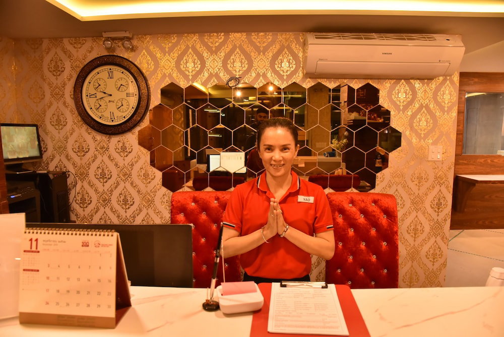 Rose Nana Hotel