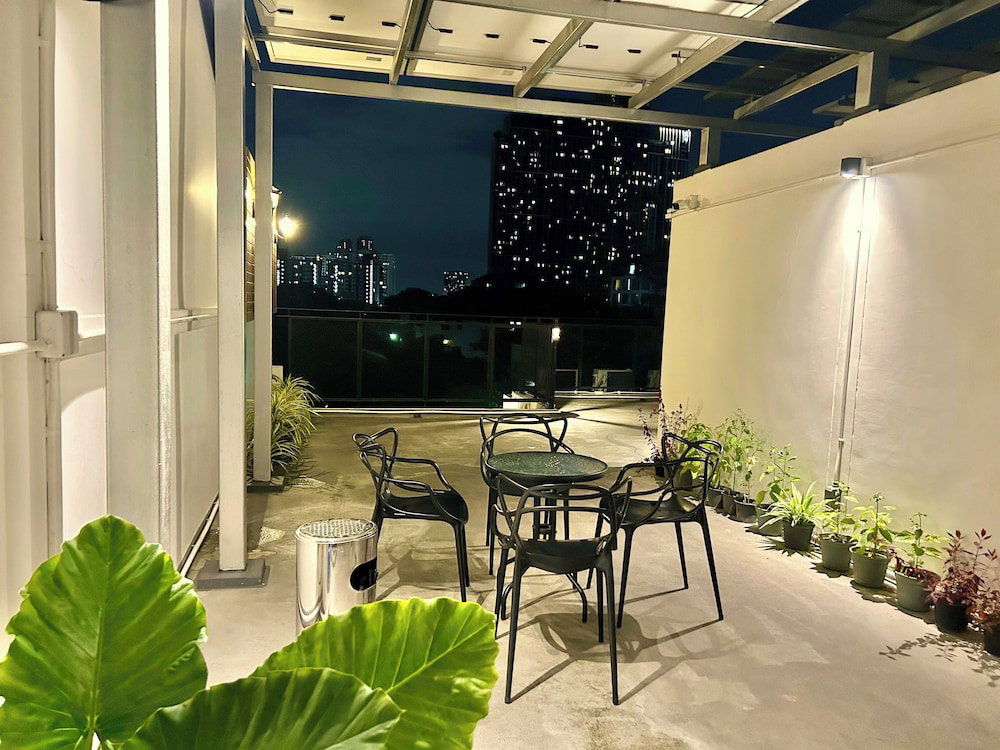 Hotel Zen Master Hotel