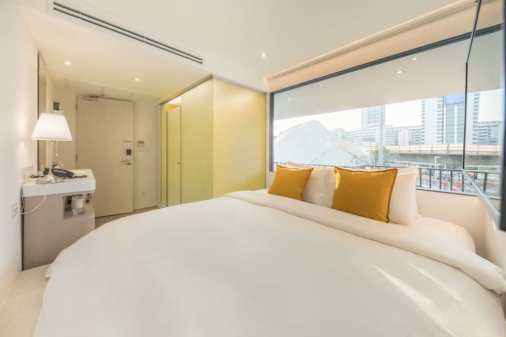 Hotel Yello Rooms Hotel Victory Monument