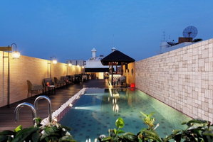 Hotel Baan Chart cazare Phra Nakhon