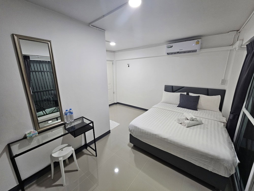 Hotel Loft 21 Apartment Romklao