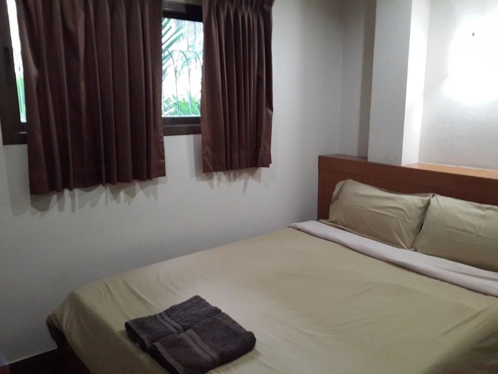 White Orchid Inn Ii