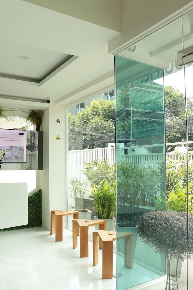 Rest Bangkok Poshtel