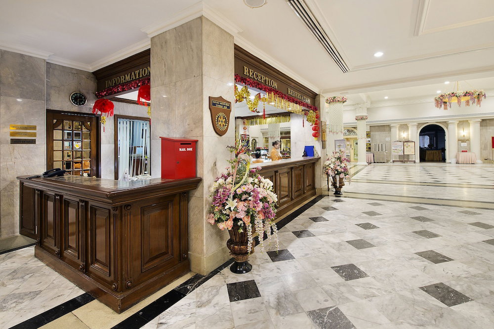 Royal Rattanakosin Hotel