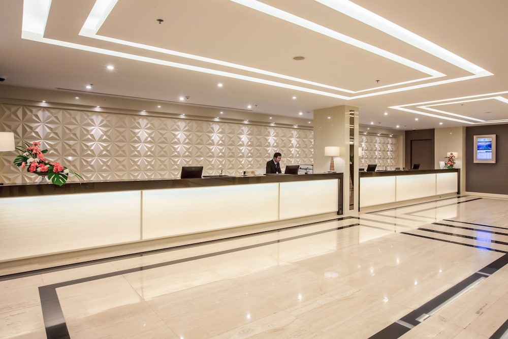 Mandarin Hotel Managed By Centre Point
