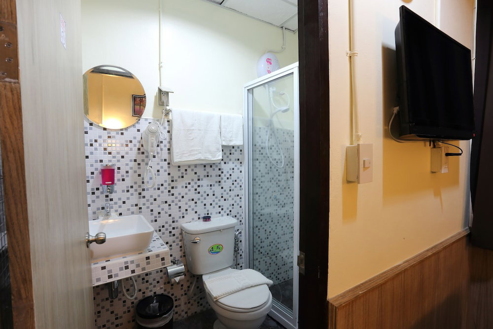 Sukhumvit 20 Guest House