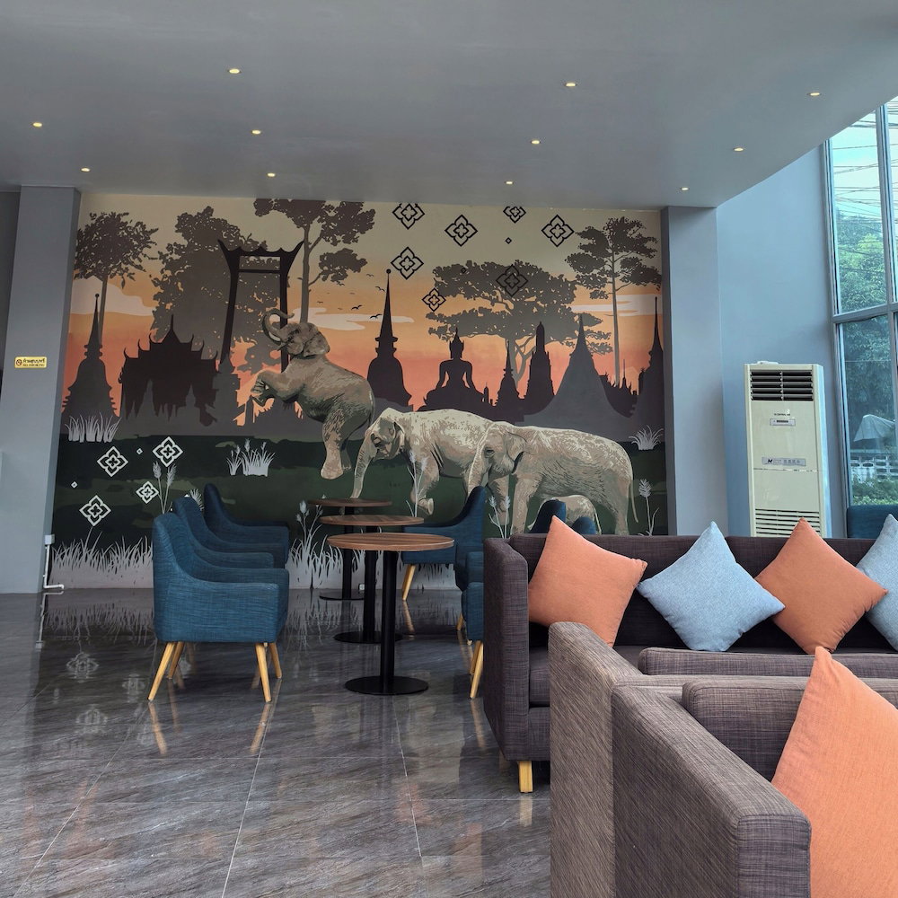 Lucky Elephant Hotel