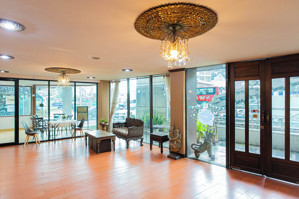 Sk Boutique Maha Nakhon