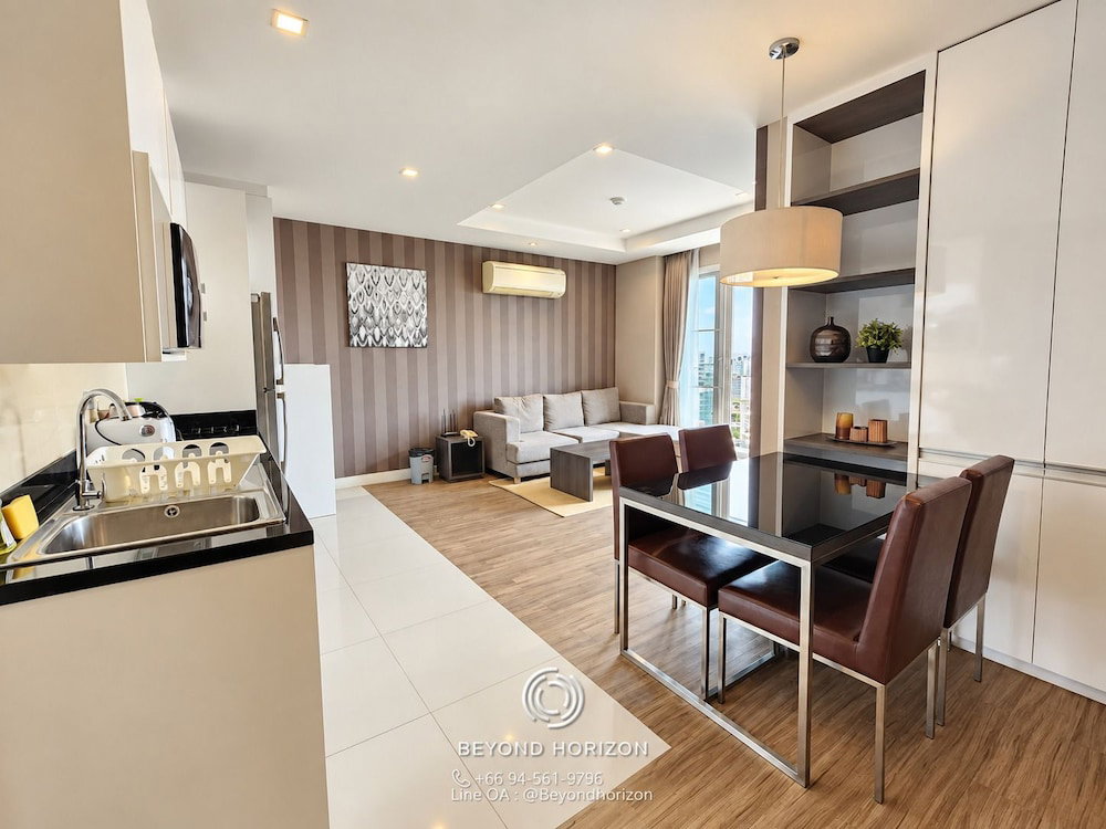 J Residence Thonglor 8