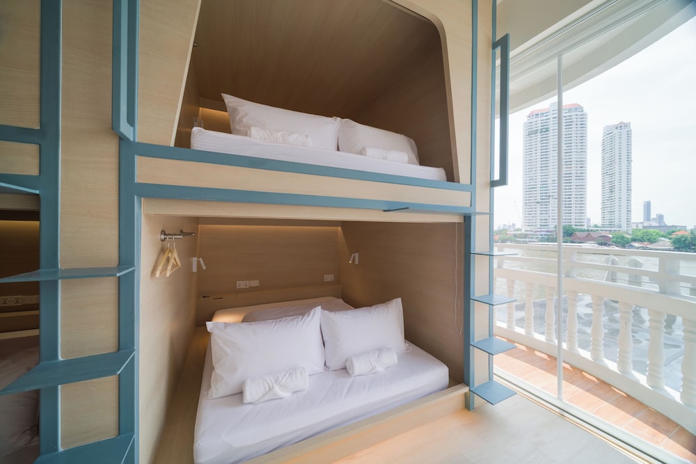 Hotel Beat. Warii Hostel At Chaophraya River