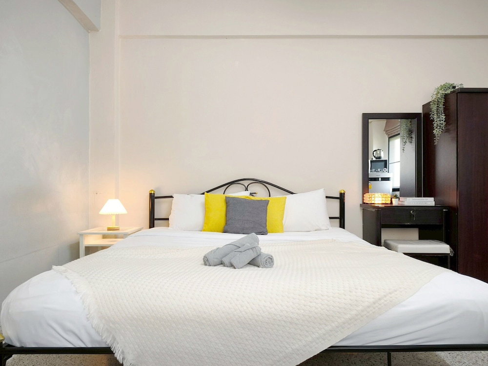 Hotel Xin Hotel At Udomsuk 29