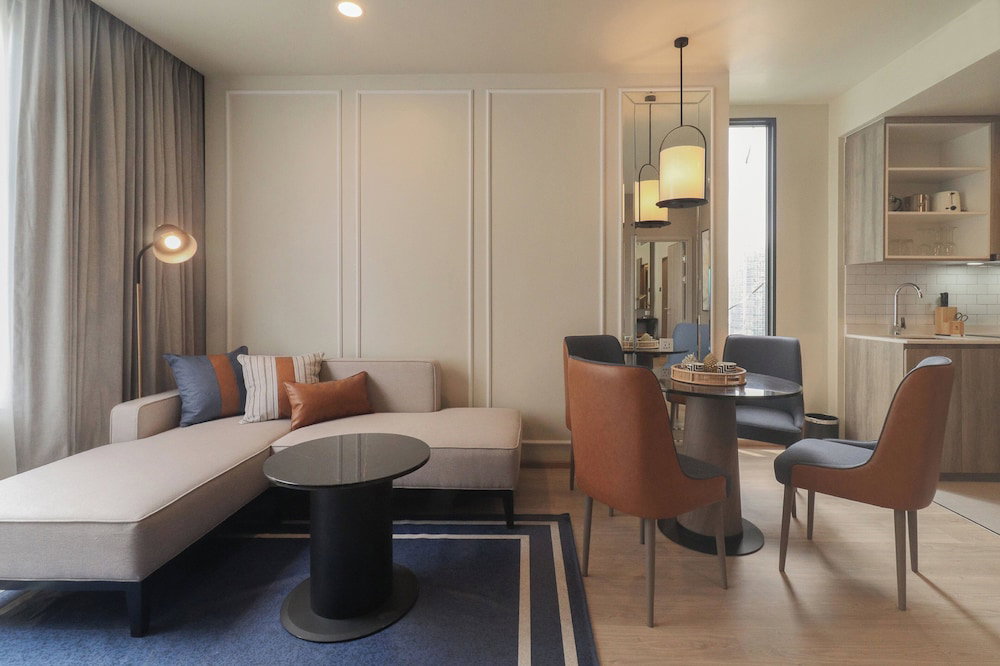 Staybridge Suites Bangkok Sukhumvit By Ihg