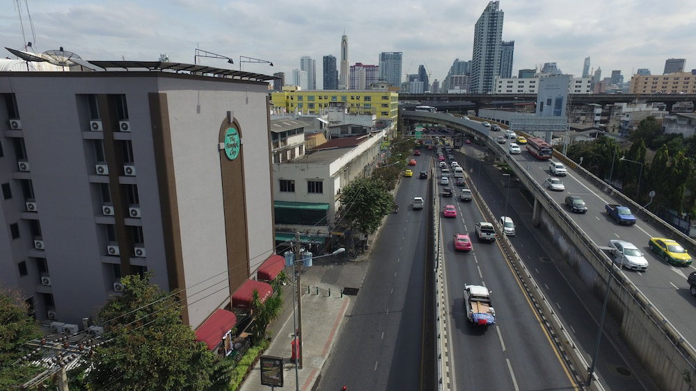 Hotel Bangkok City Suite