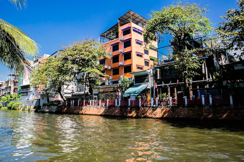 Hotel Bangkok Canale Home
