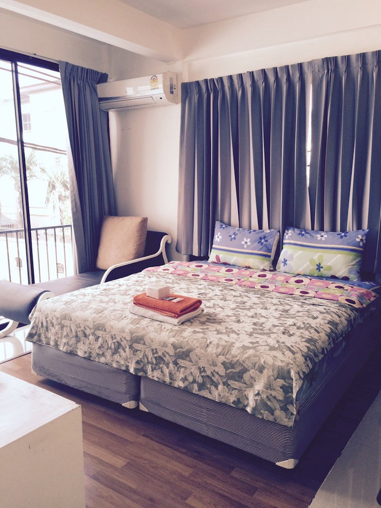 Nine Place Sukhumvit 40 - Hostel