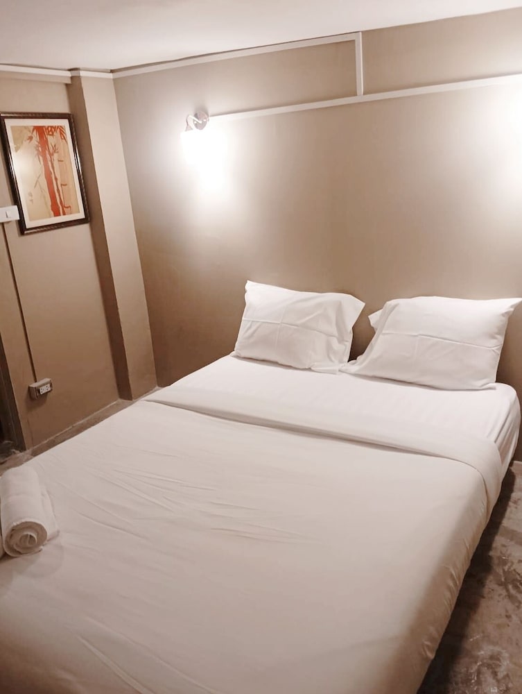 Rest Inn Yaowarat