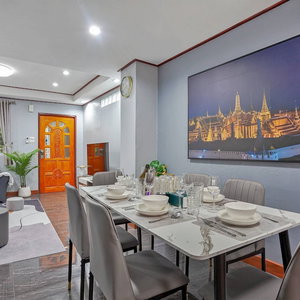 Hotel Large Spacious 3Br House At Bts On Nut cazare Phra Khanong