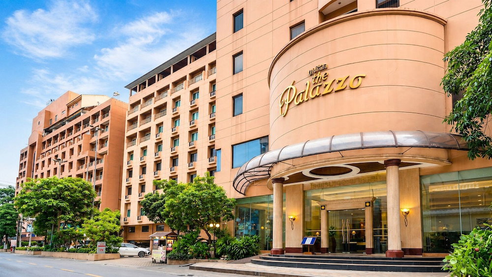 Hotel The Palazzo Hotel
