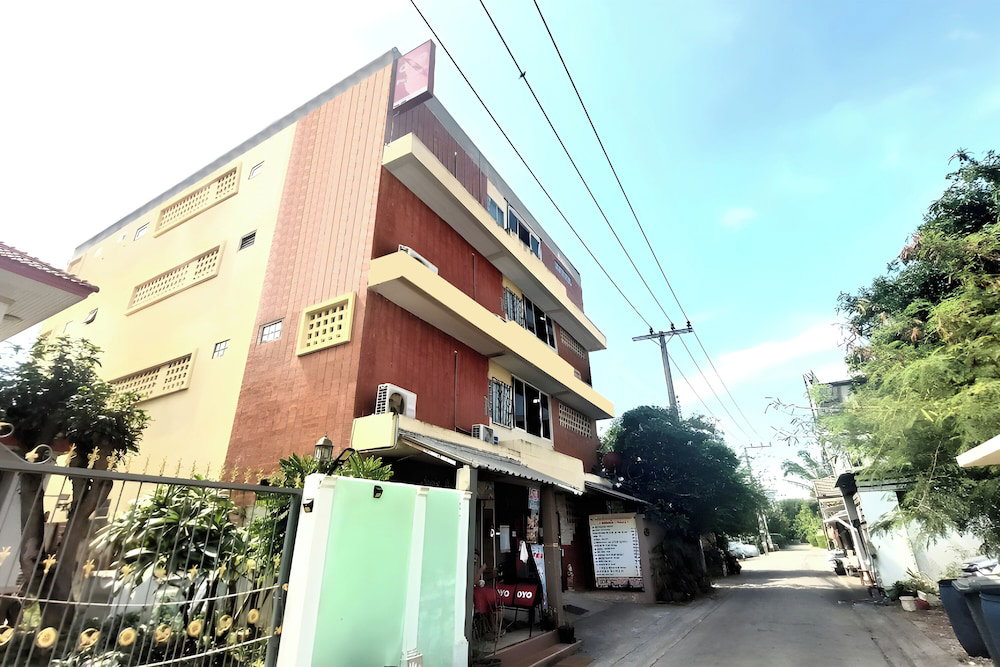 Hotel Sukhum Sukhumvit-Onnut Guest House