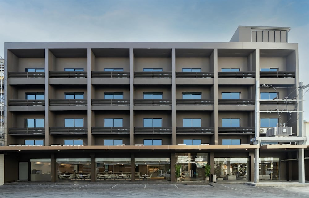 Hotel Surestay Plus By Bw Ramkhamhaeng Airport Rail Link Bangkok