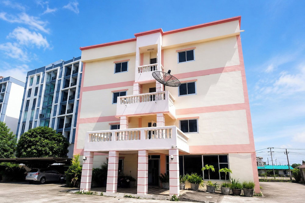 Hotel Uj Apartment