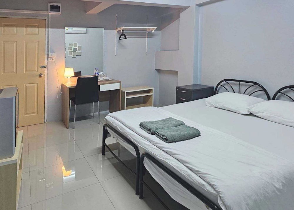 Hotel Toucan Bed And Cafe
