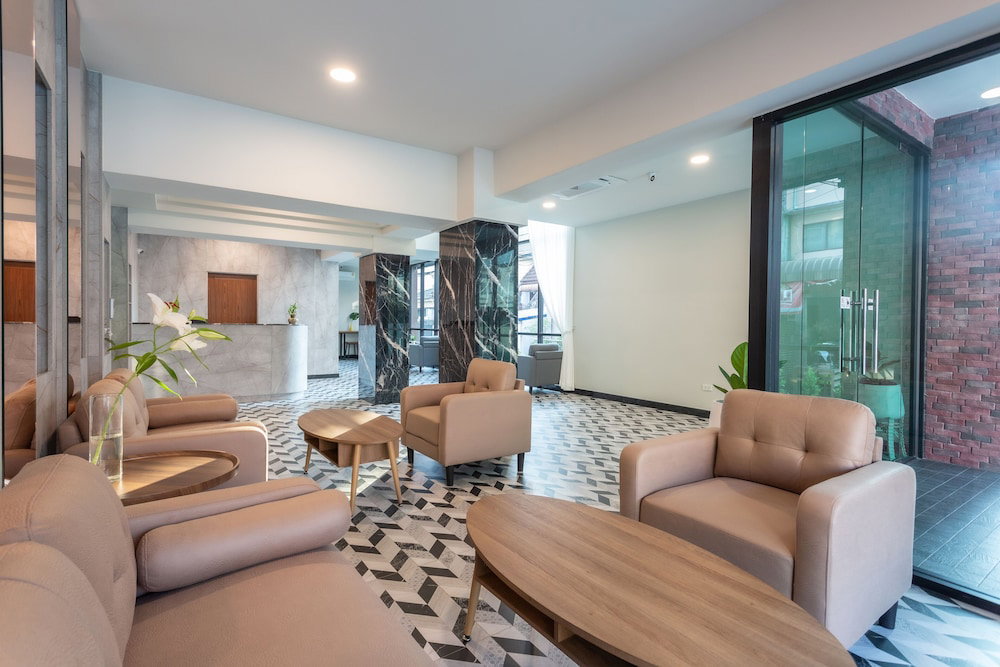 S7Ven Ratchada Hotel