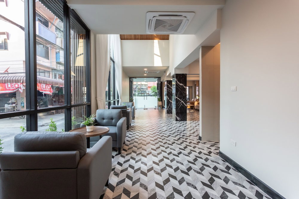 S7Ven Ratchada Hotel