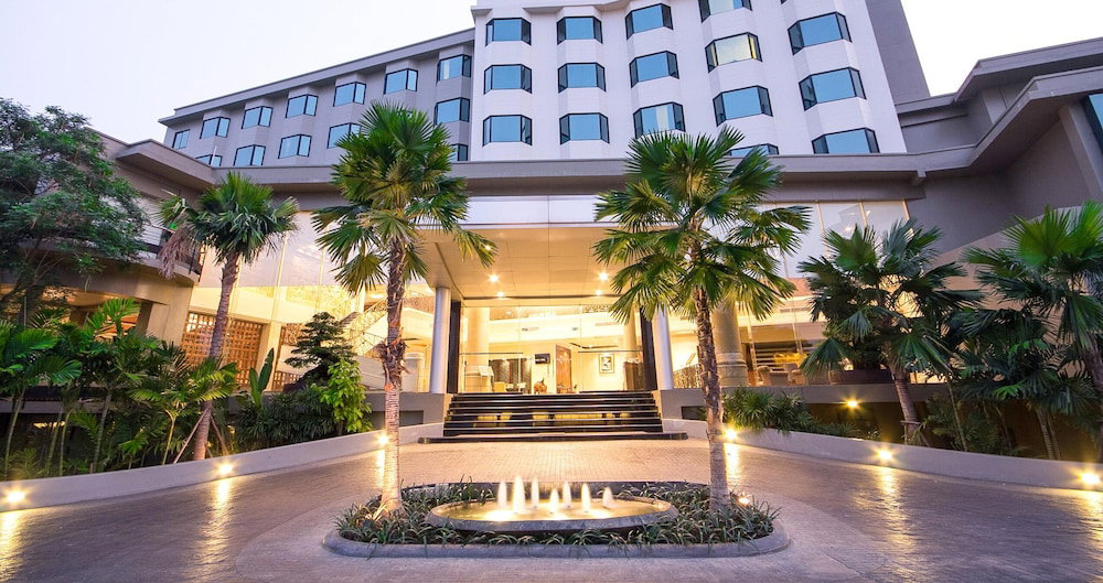 Hotel The Grand Riverside Hotel Phitsanulok
