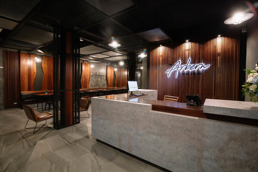 Hotel The Arbern Hostel X Bistro