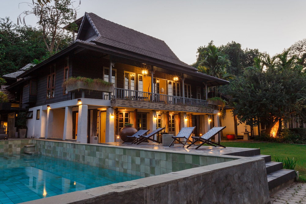 Hotel Baan Suan Residence