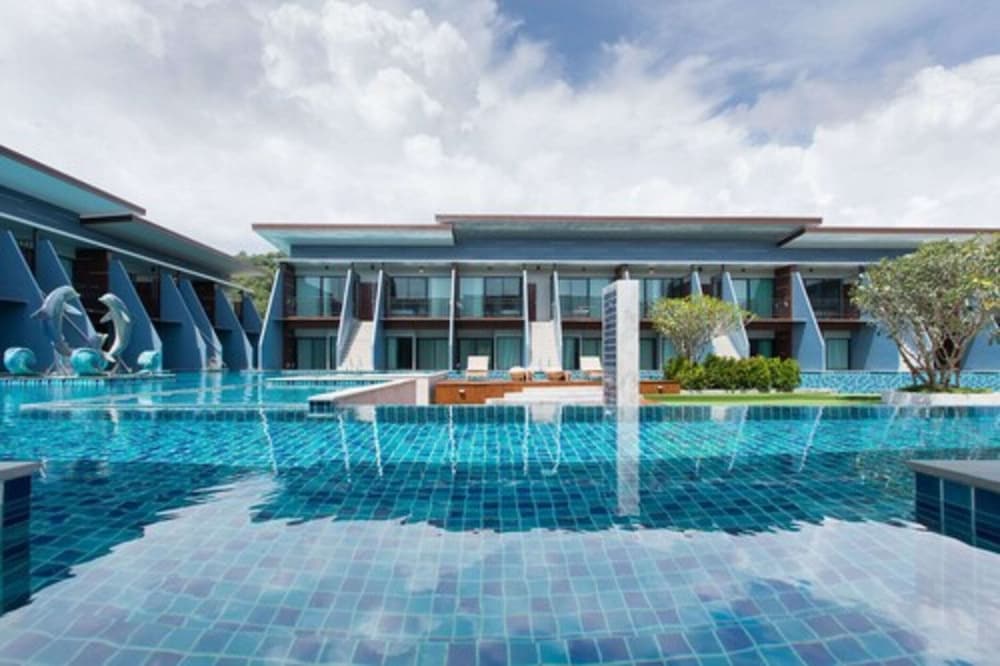 Hotel The Phu Beach Hotel