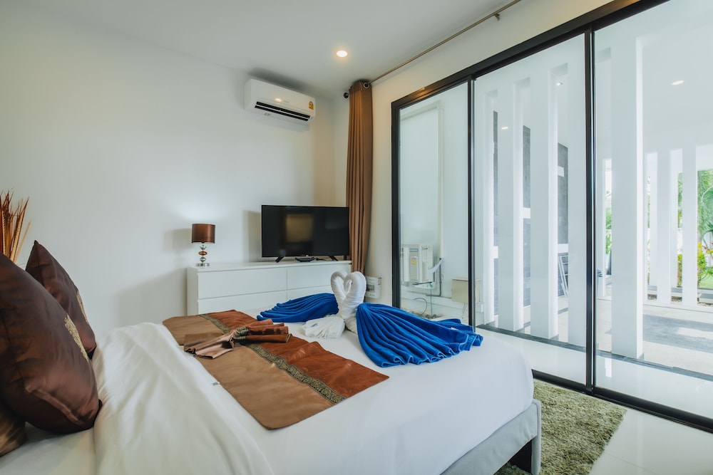 Hotel Zen Pool Villa In Rawai