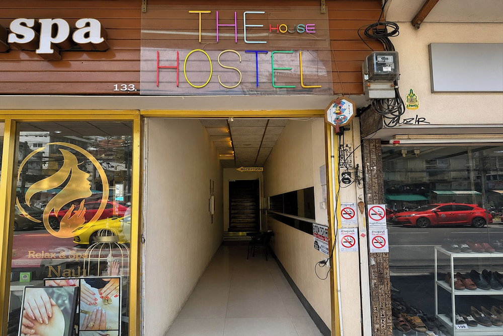 Hotel The House Hostel