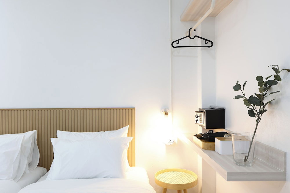 Hotel Lfour
