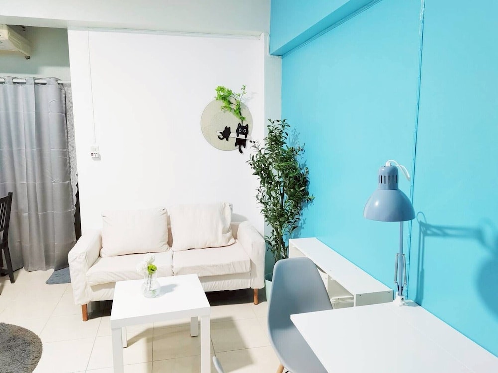Stay With Ease At Grand Residence 12