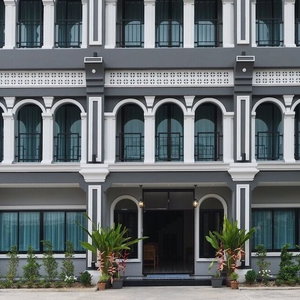 Hotel The Besavana Phuket cazare Ban Talat Nua