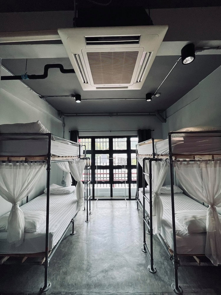 Hotel Bloo Hostel