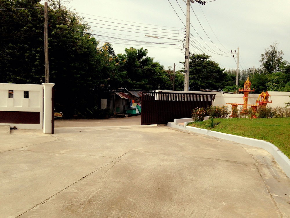 Siray House