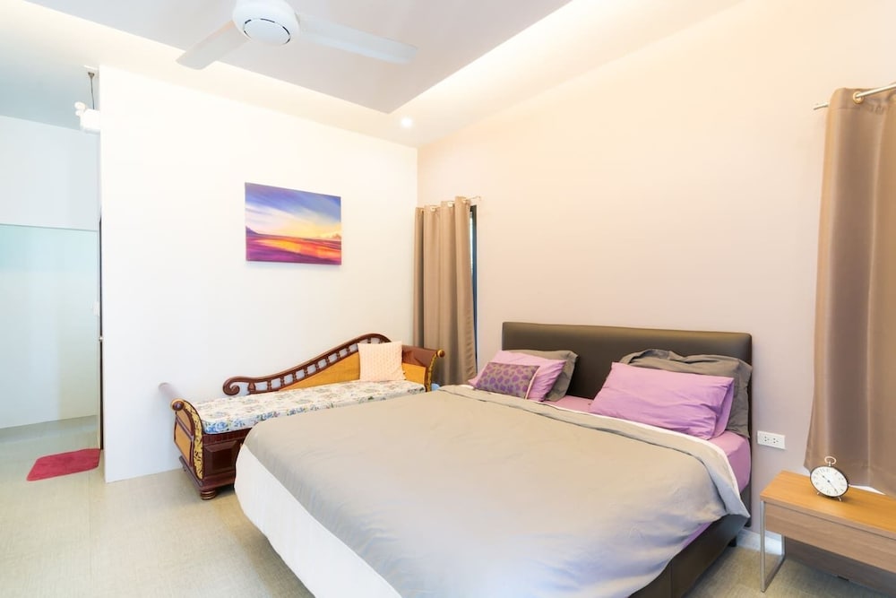 Koh Sirey Beachfront Pool Villa
