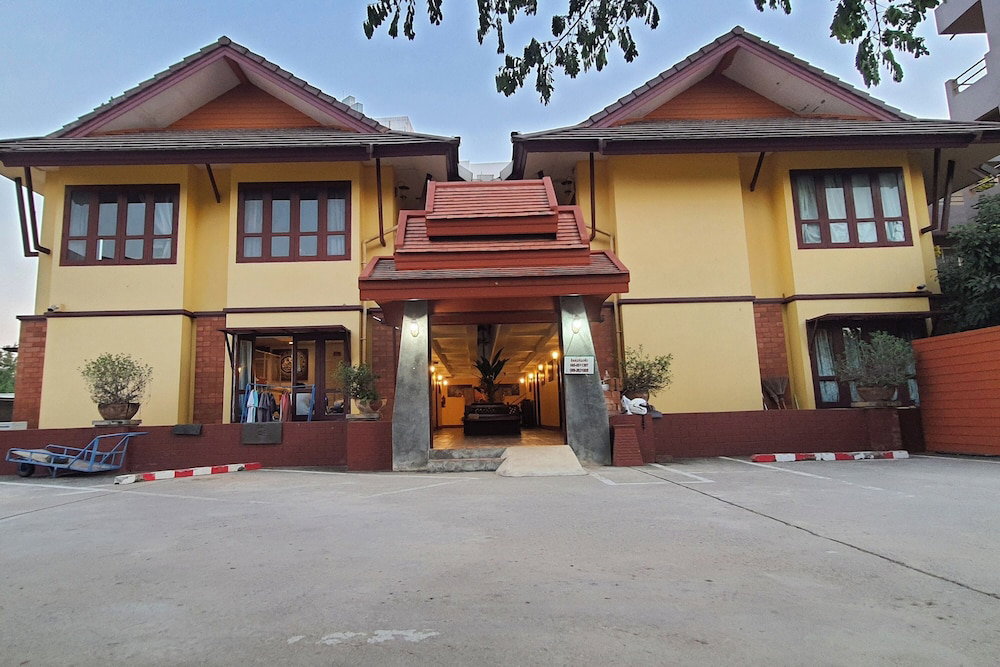 Hotel Yellow Tique Hotel