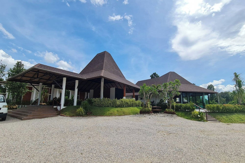 Hotel Phorpun Resort Lampang