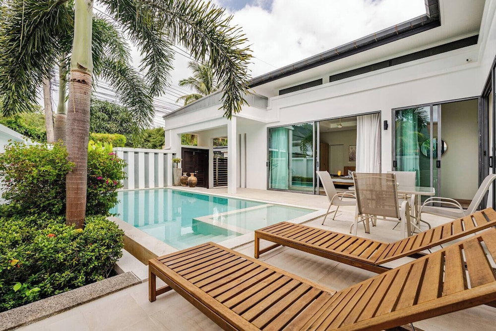 Hotel Baan Araya By Villacarte