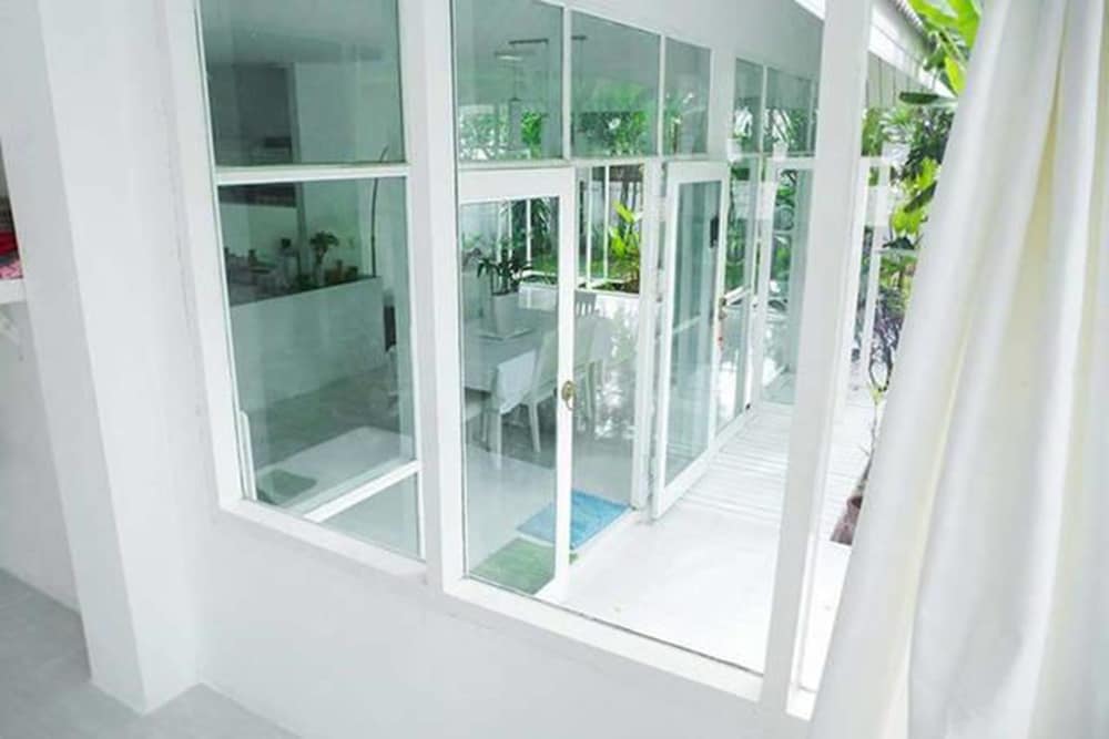 Hotel Franjipani Home