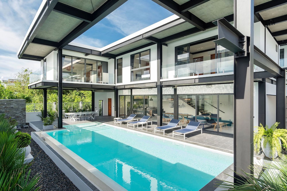 Hotel Design 12M Oxygen Pool Villa Sunset 2