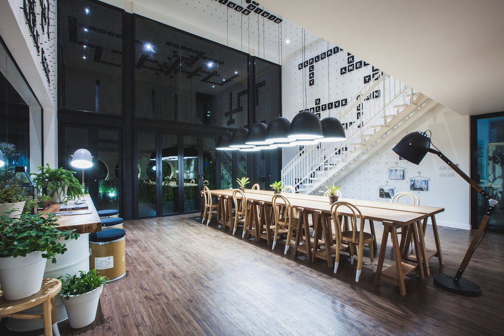 Hotel Blu Monkey Hub And Hotel Phuket